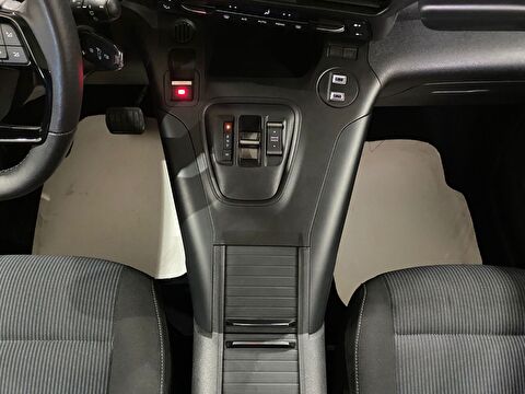 2025 Dizel Otomatik Fiat Doblo Combi Gri Gürel Tasarım Aksesuar Otomotiv San. Tic. Ltd. Şti.