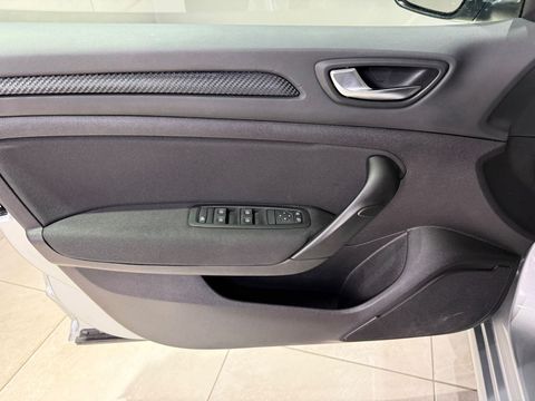2026 Benzin Otomatik Renault Megane Gri Gürel Tasarım Aksesuar Otomotiv San. Tic. Ltd. Şti.