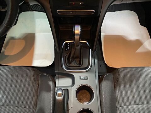2022 Benzin Otomatik Renault Megane Mavi Gürel Tasarım Aksesuar Otomotiv San. Tic. Ltd. Şti.