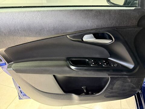 2020 Benzin + LPG Manuel Fiat Egea Mavi Gürel Tasarım Aksesuar Otomotiv San. Tic. Ltd. Şti.