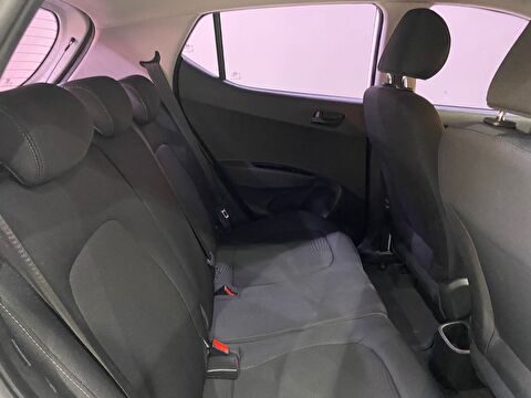 2017 Benzin Otomatik Hyundai i10 Beyaz Gürel Tasarım Aksesuar Otomotiv San. Tic. Ltd. Şti.