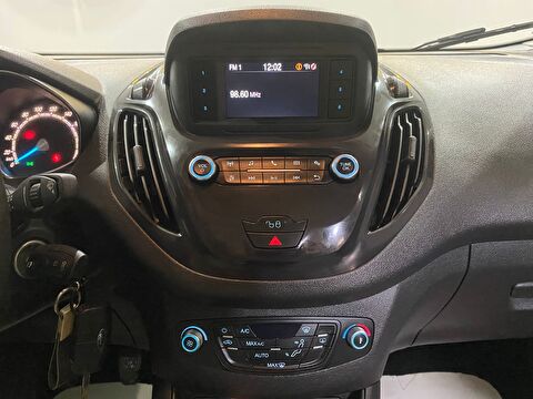 TaksitliOto.Net | 2.El Ford Tourneo Courier Kombi 1.5 TDCI Titanium | Manuel & Dizel | Beyaz | İzmir.2el 2022 Dizel Manuel Ford Tourneo Courier Beyaz Gürel Tasarım Aksesuar Otomotiv San. Tic. Ltd. Şti.