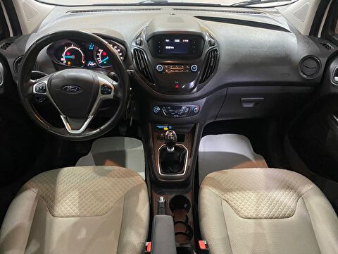 TaksitliOto.Net | 2.El Ford Tourneo Courier Kombi 1.5 TDCI Titanium | Manuel & Dizel | Beyaz | İzmir.2el 2022 Dizel Manuel Ford Tourneo Courier Beyaz Gürel Tasarım Aksesuar Otomotiv San. Tic. Ltd. Şti.