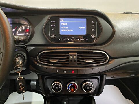 2022 Benzin Manuel Fiat Egea Cross Beyaz Gürel Tasarım Aksesuar Otomotiv San. Tic. Ltd. Şti.