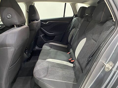 2022 Benzin Otomatik Skoda Scala Gri Gürel Tasarım Aksesuar Otomotiv San. Tic. Ltd. Şti.
