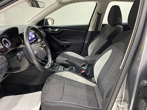 2022 Benzin Otomatik Skoda Scala Gri Gürel Tasarım Aksesuar Otomotiv San. Tic. Ltd. Şti.