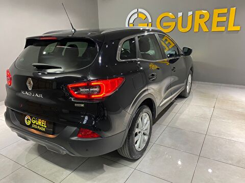 2015 Dizel Otomatik Renault Kadjar Siyah Gürel Tasarım Aksesuar Otomotiv San. Tic. Ltd. Şti.