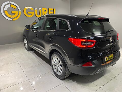 2015 Dizel Otomatik Renault Kadjar Siyah Gürel Tasarım Aksesuar Otomotiv San. Tic. Ltd. Şti.