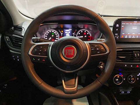 2022 Benzin Manuel Fiat Egea Cross Turuncu Gürel Tasarım Aksesuar Otomotiv San. Tic. Ltd. Şti.