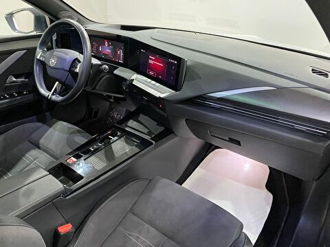 2024 Elektrik Otomatik Opel Astra-e Gümüş Gri Gürel Tasarım Aksesuar Otomotiv San. Tic. Ltd. Şti.