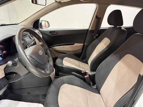 2014 Benzin Otomatik Hyundai i10 Beyaz Gürel Tasarım Aksesuar Otomotiv San. Tic. Ltd. Şti.