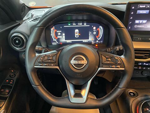 2024 Benzin Otomatik Nissan Juke Kırmızı Gürel Tasarım Aksesuar Otomotiv San. Tic. Ltd. Şti.