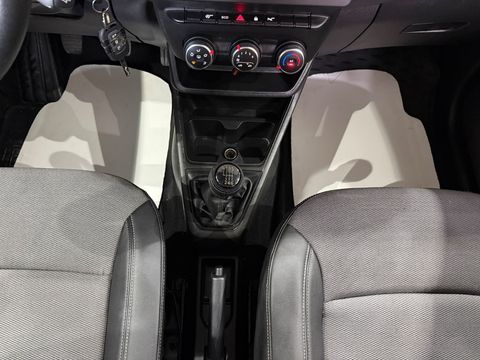 2023 Dizel Manuel Renault Express Combi Gri Gürel Tasarım Aksesuar Otomotiv San. Tic. Ltd. Şti.