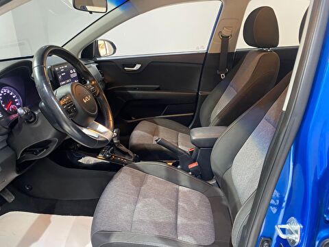 2022 Benzin Otomatik Kia Stonic Mavi Gürel Tasarım Aksesuar Otomotiv San. Tic. Ltd. Şti.