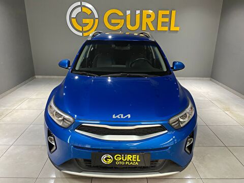2022 Benzin Otomatik Kia Stonic Mavi Gürel Tasarım Aksesuar Otomotiv San. Tic. Ltd. Şti.