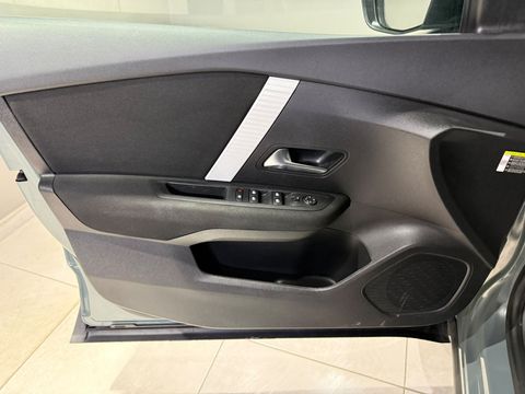 2025 Benzin Otomatik Citroen C4 X Yeşil Gürel Tasarım Aksesuar Otomotiv San. Tic. Ltd. Şti.