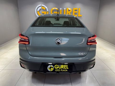 2025 Benzin Otomatik Citroen C4 X Yeşil Gürel Tasarım Aksesuar Otomotiv San. Tic. Ltd. Şti.