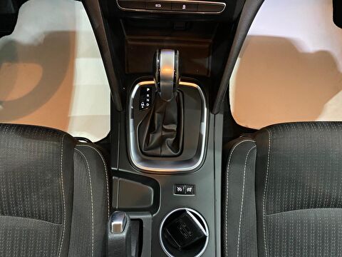 2020 Dizel Otomatik Renault Megane Gümüş Gri Gürel Tasarım Aksesuar Otomotiv San. Tic. Ltd. Şti.