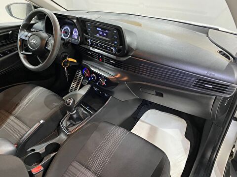2022 Benzin Manuel Hyundai Bayon Beyaz Gürel Tasarım Aksesuar Otomotiv San. Tic. Ltd. Şti.