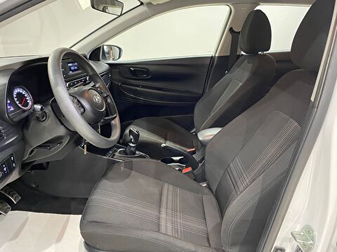 2022 Benzin Manuel Hyundai Bayon Beyaz Gürel Tasarım Aksesuar Otomotiv San. Tic. Ltd. Şti.