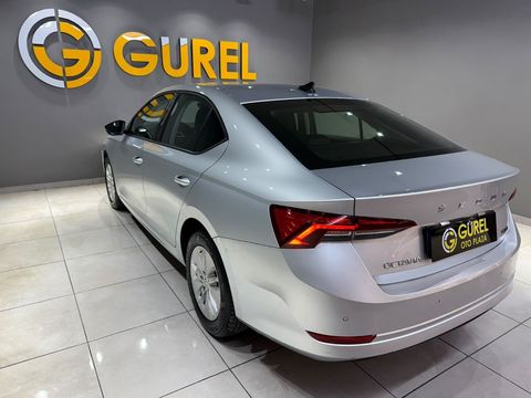2023 Hybrid Otomatik Skoda Octavia Gümüş Gri Gürel Tasarım Aksesuar Otomotiv San. Tic. Ltd. Şti.