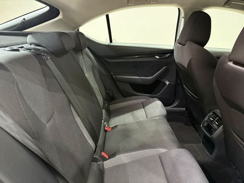 2023 Hybrid Otomatik Skoda Octavia Gümüş Gri Gürel Tasarım Aksesuar Otomotiv San. Tic. Ltd. Şti.