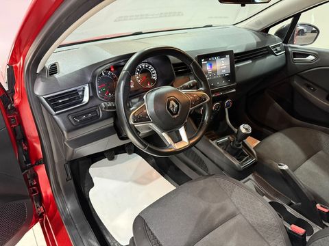 2023 Benzin Manuel Renault Clio Kırmızı Gürel Tasarım Aksesuar Otomotiv San. Tic. Ltd. Şti.