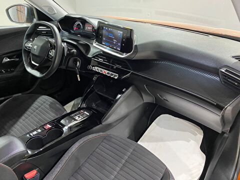 2022 Dizel Otomatik Peugeot 2008 Turuncu Gürel Tasarım Aksesuar Otomotiv San. Tic. Ltd. Şti.
