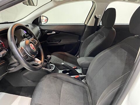 2022 Benzin Manuel Fiat Egea Cross Beyaz Gürel Tasarım Aksesuar Otomotiv San. Tic. Ltd. Şti.