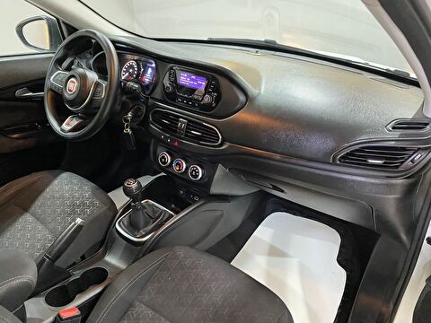 2022 Benzin Manuel Fiat Egea Cross Beyaz Gürel Tasarım Aksesuar Otomotiv San. Tic. Ltd. Şti.