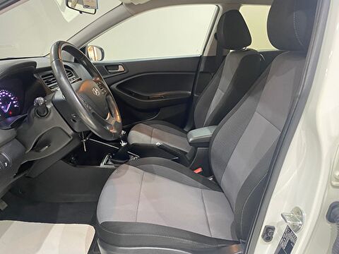 2017 Benzin Manuel Hyundai i20 Beyaz Gürel Tasarım Aksesuar Otomotiv San. Tic. Ltd. Şti.