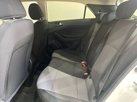 2017 Benzin Manuel Hyundai i20 Beyaz Gürel Tasarım Aksesuar Otomotiv San. Tic. Ltd. Şti.
