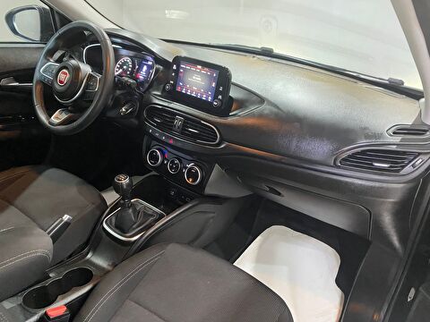 2021 Benzin Manuel Fiat Egea Siyah Gürel Tasarım Aksesuar Otomotiv San. Tic. Ltd. Şti.