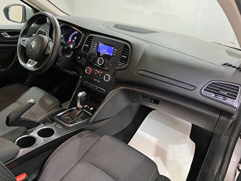 2020 Dizel Otomatik Renault Megane Gümüş Gri Gürel Tasarım Aksesuar Otomotiv San. Tic. Ltd. Şti.