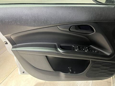 2022 Dizel Manuel Fiat Egea Beyaz Gürel Tasarım Aksesuar Otomotiv San. Tic. Ltd. Şti.