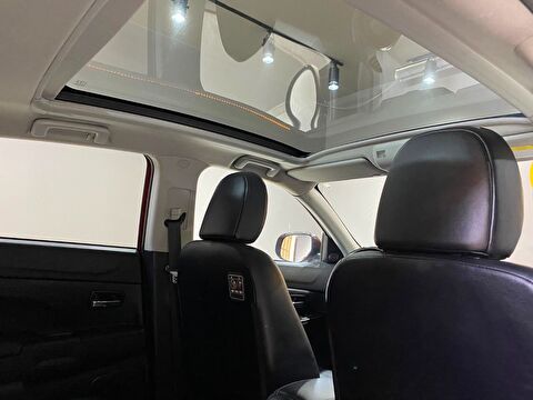 2011 Benzin Manuel Mitsubishi ASX Kırmızı Gürel Tasarım Aksesuar Otomotiv San. Tic. Ltd. Şti.
