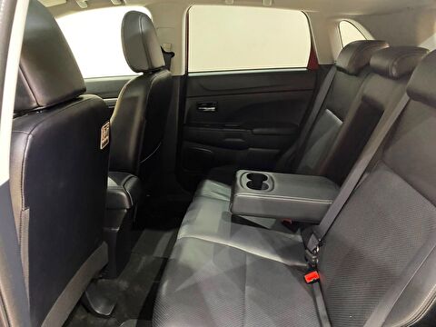 2011 Benzin Manuel Mitsubishi ASX Kırmızı Gürel Tasarım Aksesuar Otomotiv San. Tic. Ltd. Şti.