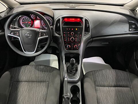 2017 Benzin Manuel Opel Astra Gri Gürel Tasarım Aksesuar Otomotiv San. Tic. Ltd. Şti.