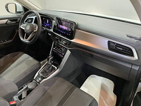 2022 Benzin Otomatik Volkswagen T-Roc Beyaz Gürel Tasarım Aksesuar Otomotiv San. Tic. Ltd. Şti.