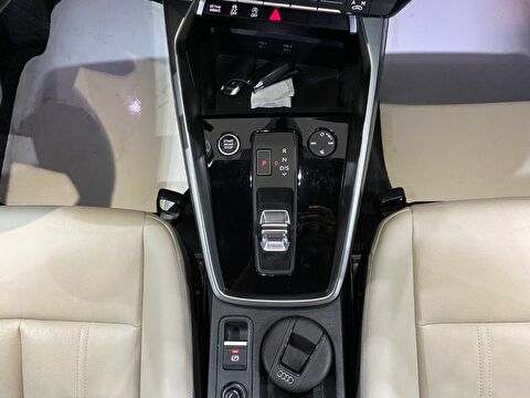 2022 MHEV Otomatik Audi A3 Beyaz Gürel Tasarım Aksesuar Otomotiv San. Tic. Ltd. Şti.