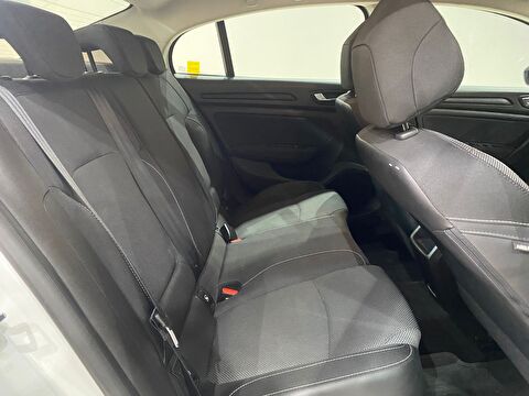 2021 Benzin Otomatik Renault Megane Beyaz Gürel Tasarım Aksesuar Otomotiv San. Tic. Ltd. Şti.