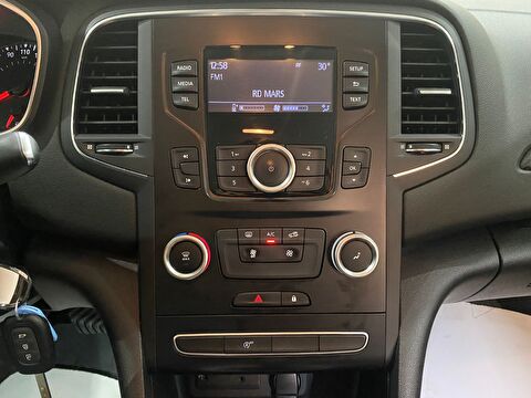 2021 Benzin Otomatik Renault Megane Beyaz Gürel Tasarım Aksesuar Otomotiv San. Tic. Ltd. Şti.