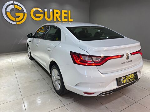 2021 Benzin Otomatik Renault Megane Beyaz Gürel Tasarım Aksesuar Otomotiv San. Tic. Ltd. Şti.