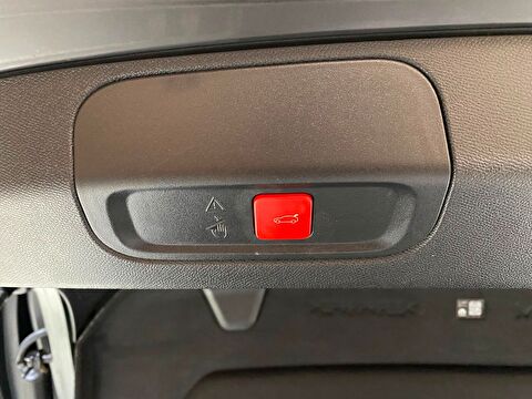 2023 Benzin Otomatik Peugeot 408 Beyaz Gürel Tasarım Aksesuar Otomotiv San. Tic. Ltd. Şti.