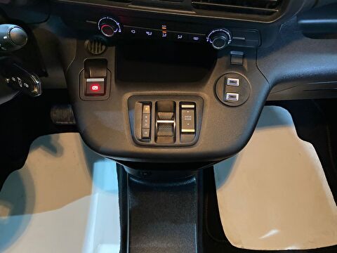 2024 Dizel Otomatik Citroen Berlingo Gri Gürel Tasarım Aksesuar Otomotiv San. Tic. Ltd. Şti.