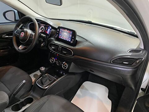 2022 Benzin Manuel Fiat Egea Beyaz Gürel Tasarım Aksesuar Otomotiv San. Tic. Ltd. Şti.