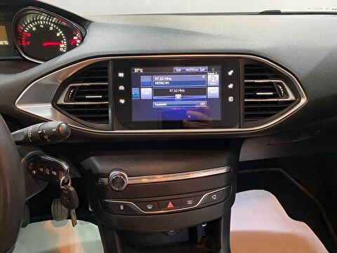 2017 Benzin Manuel Peugeot 308 Beyaz Gürel Tasarım Aksesuar Otomotiv San. Tic. Ltd. Şti.