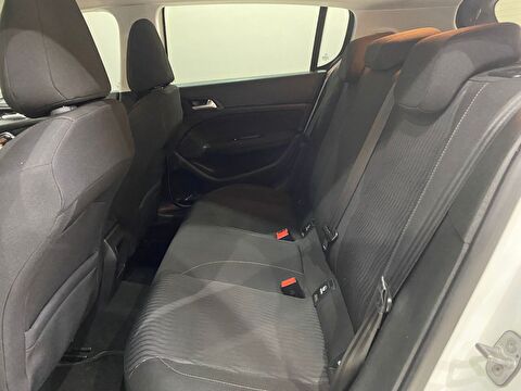 2017 Benzin Manuel Peugeot 308 Beyaz Gürel Tasarım Aksesuar Otomotiv San. Tic. Ltd. Şti.