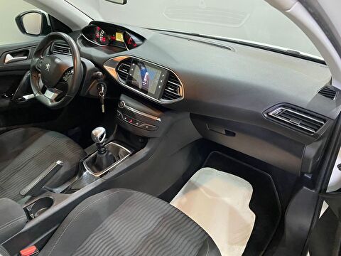 2017 Benzin Manuel Peugeot 308 Beyaz Gürel Tasarım Aksesuar Otomotiv San. Tic. Ltd. Şti.