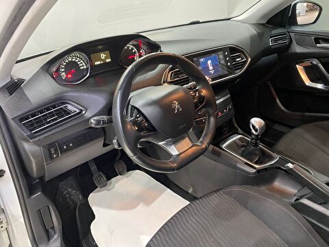 2017 Benzin Manuel Peugeot 308 Beyaz Gürel Tasarım Aksesuar Otomotiv San. Tic. Ltd. Şti.